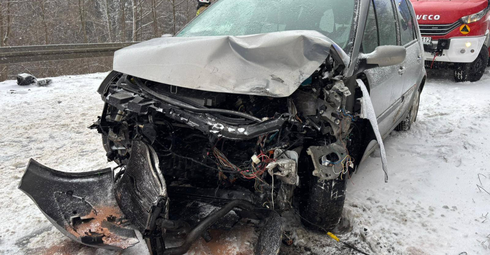 Zderzenie dwóch samochodów w Lutowiskach. Pięć osób trafiło do szpitala