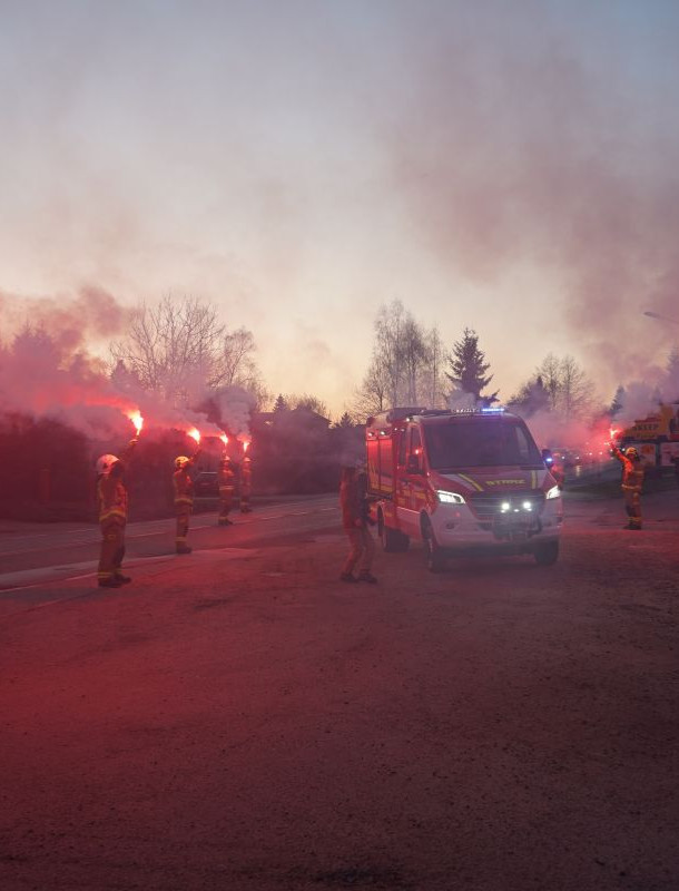 Wielkie święto w Pakoszówce. Strażacy z nowym wozem ratowniczym [VIDEO, ZDJĘCIA]