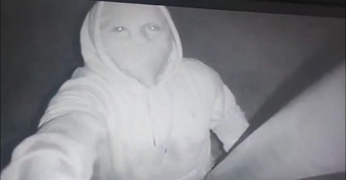 Złapany na monitoringu! Policja poszukuje mężczyzny. Może mieć związek z kradzieżami paliwa [VIDEO]