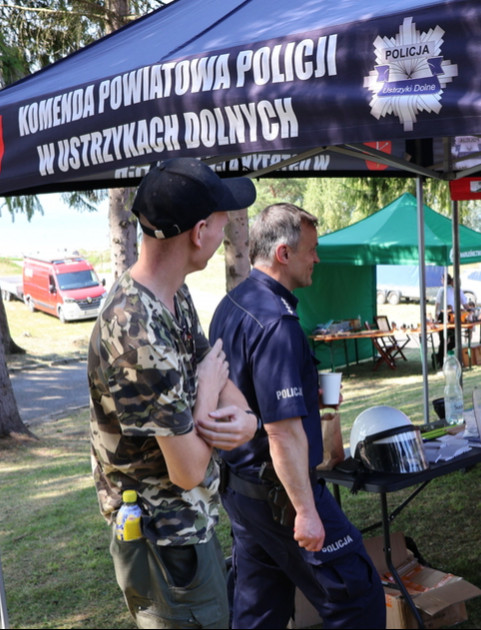 Święto Wojska Polskiego w Solinie. Policjanci promowali bezpieczeństwo (ZDJĘCIA)