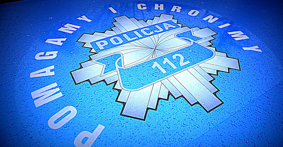 Koniec służby nie wyłączył czujności. Policjant po pracy odnalazł zaginionego seniora