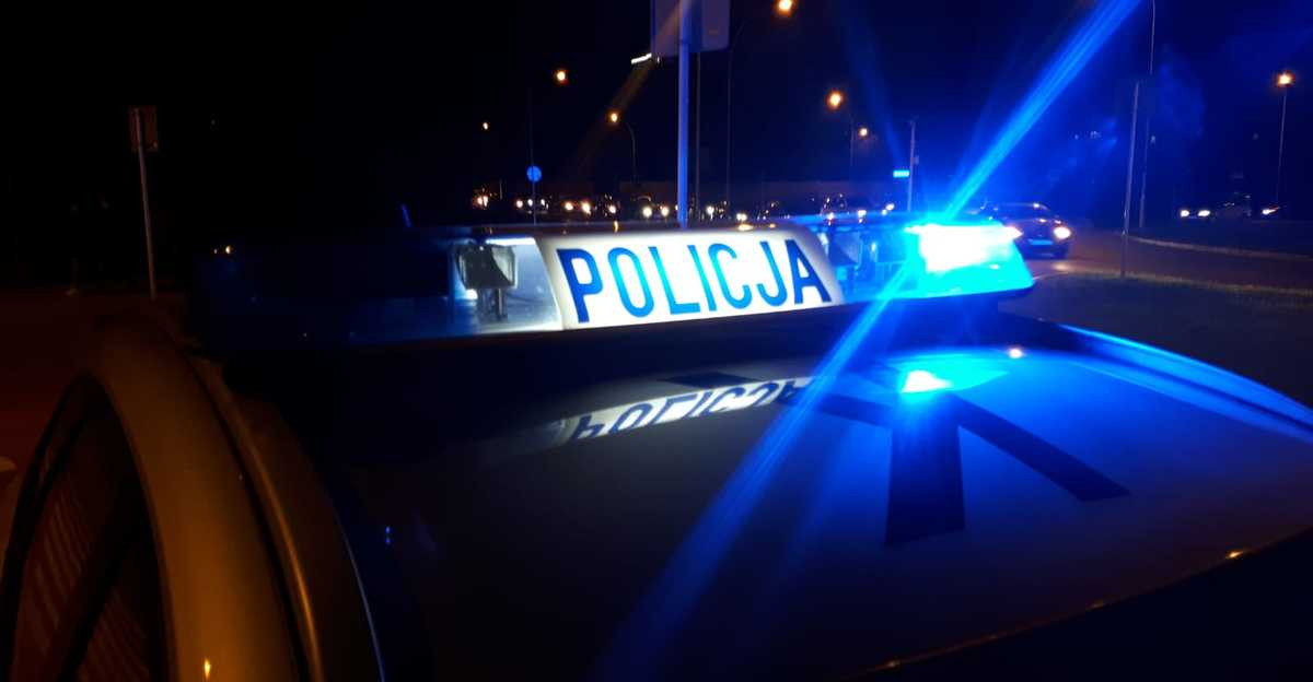 Koniec z „driftowaniem” na drogach. Od dziś surowe kary i utrata prawa jazdy