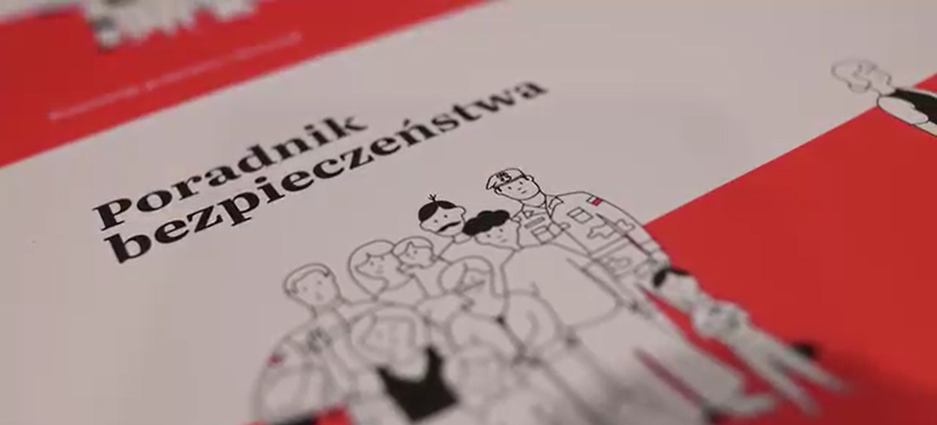 Wiedza, która może uratować życie: Do Polaków trafiają nowe Poradniki Bezpieczeństwa