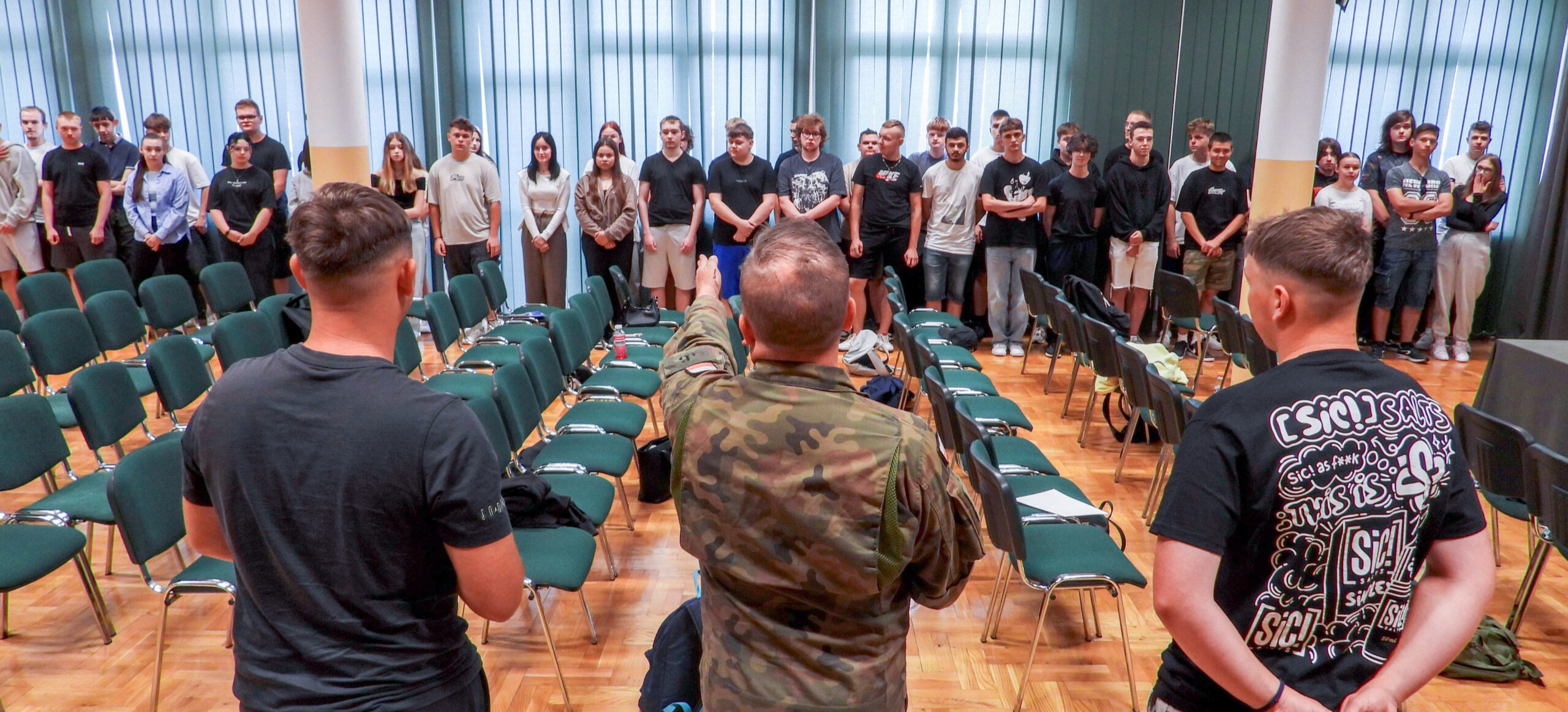 Zajęcia z edukacji proobronnej w ramach projektu „Edukacja z wojskiem” w Zespole Szkół Zawodowych im. Kardynała Stefana Wyszyńskiego w Dynowie