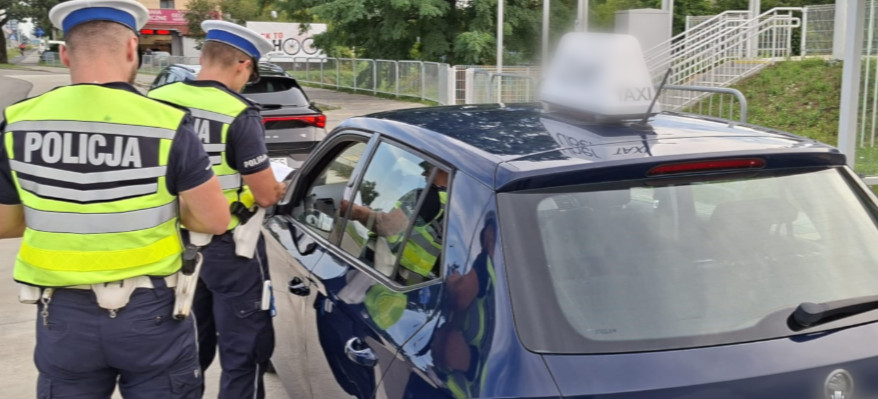 Wsiadasz do auta z aplikacji? Policjanci sprawdzili kierowców [ZDJĘCIA]