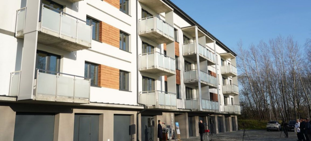 SANOK: Nowe bloki przy ul. Ustrzyckiej oficjalnie odebrane [ZDJĘCIA]