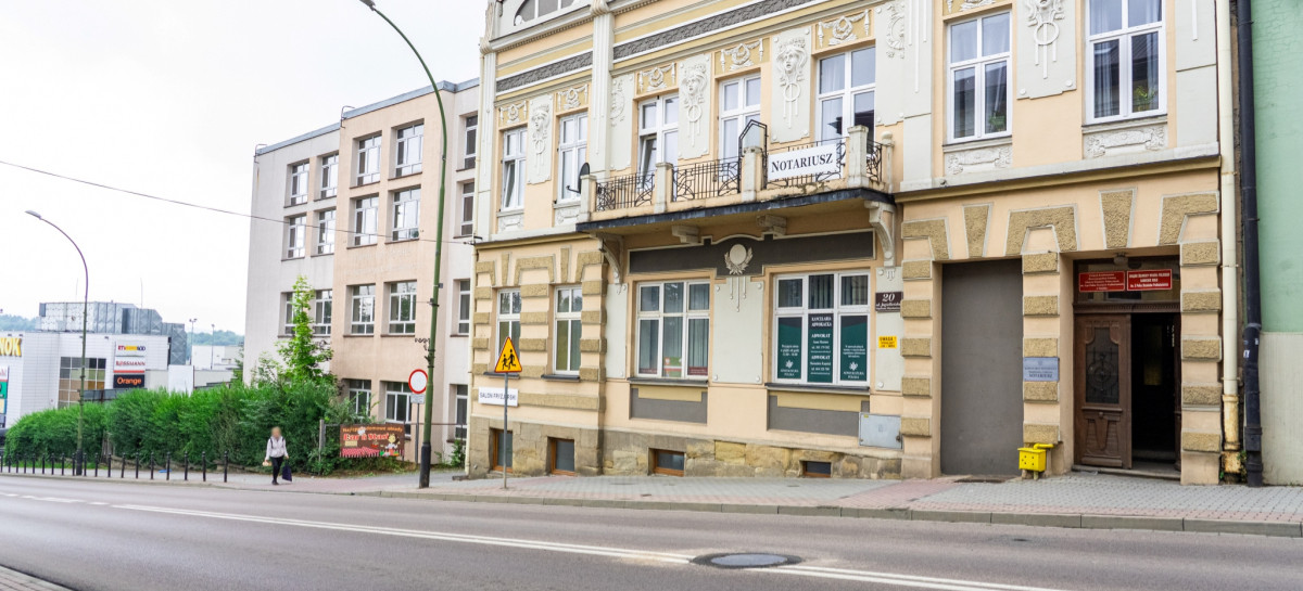 SANOK: Ruszyły prace nad modernizacją studzienek na drogach powiatowych (ZDJĘCIA)