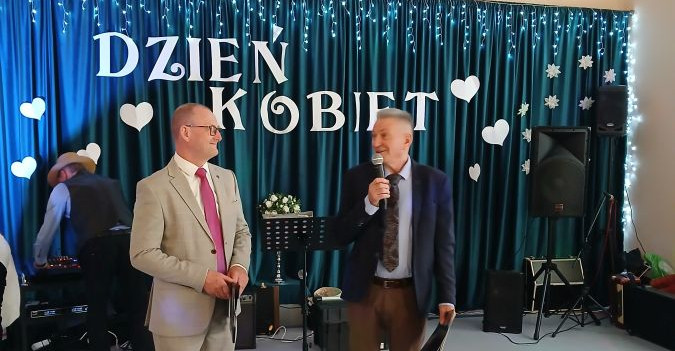 Dzień Kobiet w Zielonce: Muzyczne Święto i Wspólne Świętowanie [ZDJĘCIA]