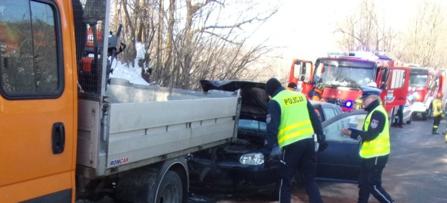 4- latek ranny w wypadku. Ojciec miał sądowy zakaz prowadzenia pojazdów