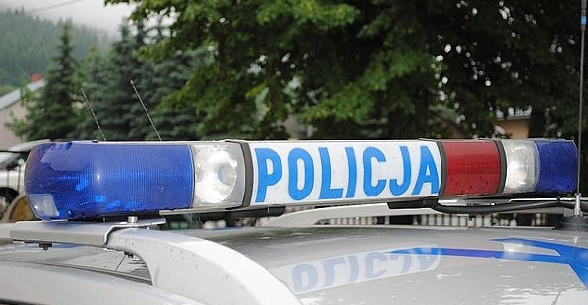 SANOK: Podejrzany pakunek przy ul. 800-lecia. Na miejscu interweniowały służby