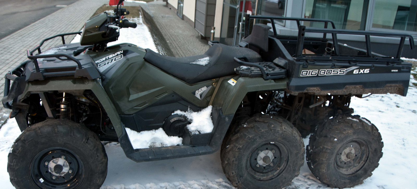 Odzyskany Opel z Belgii i quad z Norwegii. Straż Graniczna udaremniła wywóz skradzionych pojazdów na Ukrainę