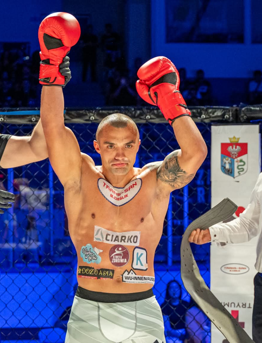 Carpathian Warriors 16:  Wielkie emocje w Sanoku. Efektowna wygrana Kamila Rościńskiego!