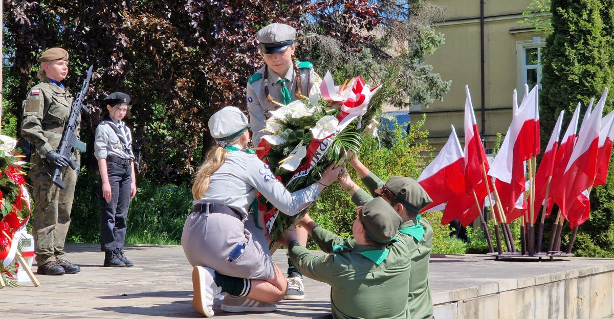 SANOK: 234. rocznica uchwalenia Konstytucji 3 Maja (VIDEO, ZDJĘCIA)