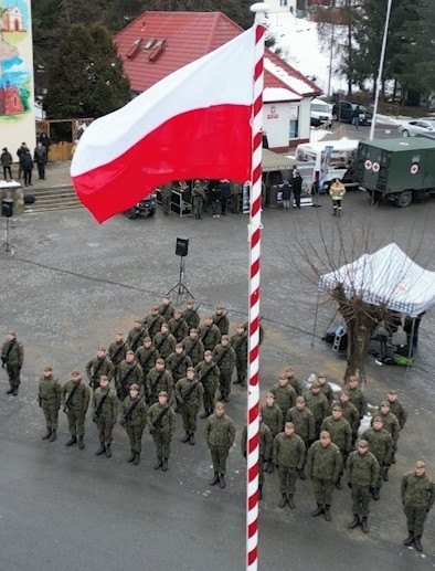 BIRCZA. Nowi żołnierze polskiej armii! Przysięgę złożyły 24 osoby (VIDEO, ZDJĘCIA)