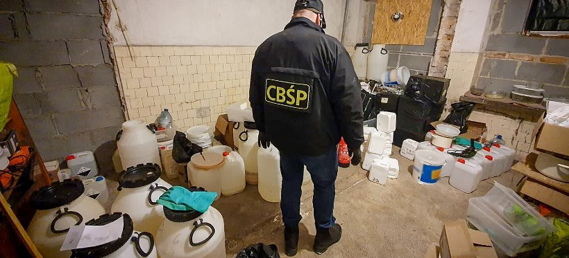 Rzeszowskie CBŚP i KWP zlikwidowały laboratorium metamfetaminy! (VIDEO, ZDJĘCIA)