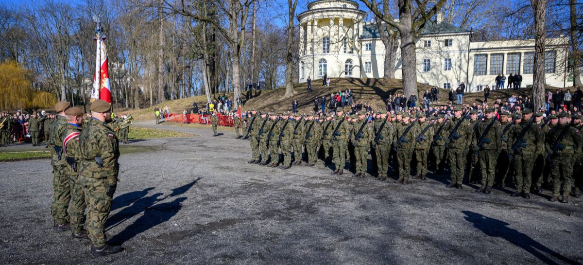 Uroczyste przysięgi wojskowe na Podkarpaciu. Ponad 160 nowych terytorialsów w szeregach WOT