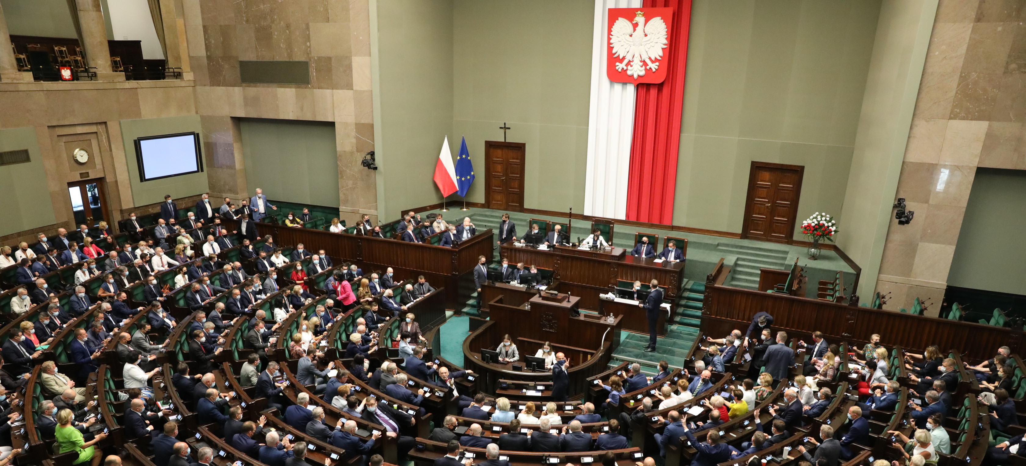 Rozpoczęło się posiedzenie Sejmu. Od początku burza na sali (VIDEO)