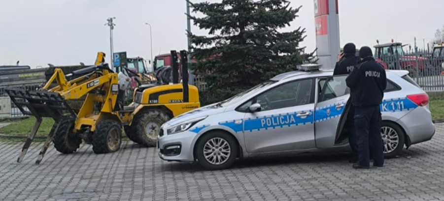 Policjant w czasie wolnym od służby zatrzymał nietrzeźwego kierowcę ładowarki