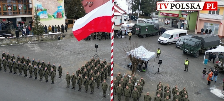 BIRCZA. Nowi żołnierze polskiej armii! Przysięgę złożyły 24 osoby (VIDEO, ZDJĘCIA)