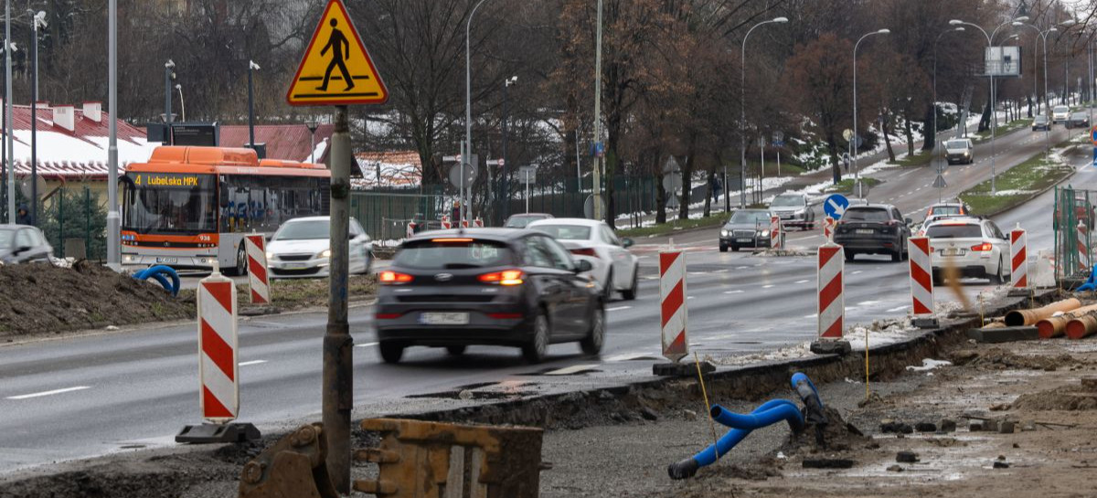 RZESZÓW. Rozbudowa skrzyżowania ulic Lwowskiej i Mieszka I w Rzeszowie na finiszu – Utrudnienia w ruchu