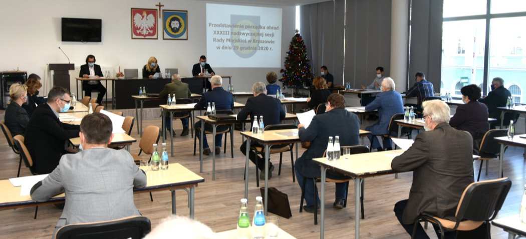 BRZOZÓW: Ostatnia sesja w starym roku