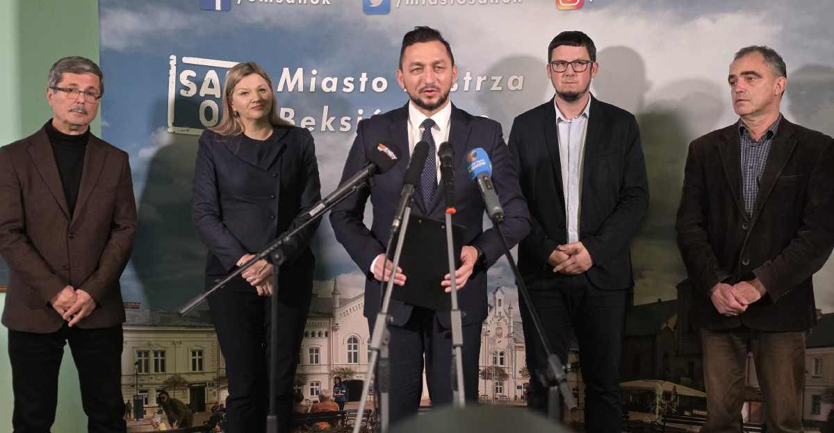 SANOK: „Podatki i program naprawczy” Konferencja prasowa burmistrza Tomasza Matuszewskiego [VIDEO]