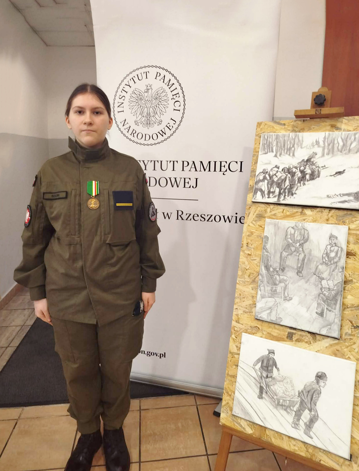 20 obrazów o cierpieniu przodków. Wyjątkowy debiut uczennicy z Dynowa