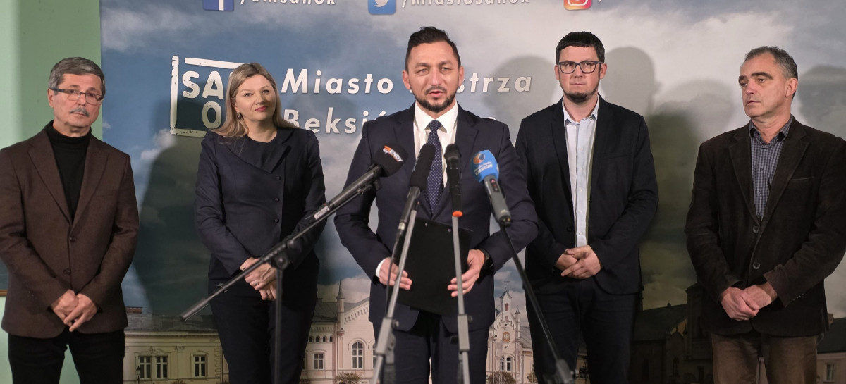 SANOK: „Podatki i program naprawczy” Konferencja prasowa burmistrza Tomasza Matuszewskiego [VIDEO]