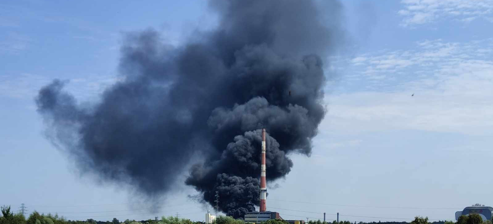 PILNE. Pożar na terenie elektrociepłowni (ZDJĘCIA)