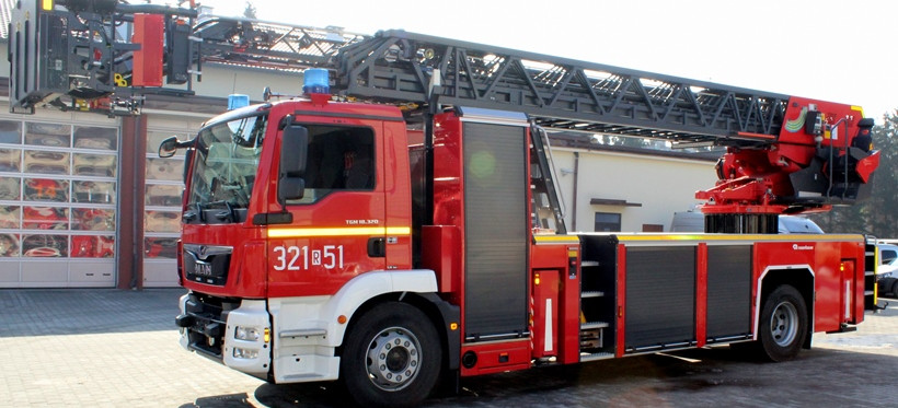 42-metrowa, nowoczesna drabina dla strażaków z Rzeszowa (FOTO)