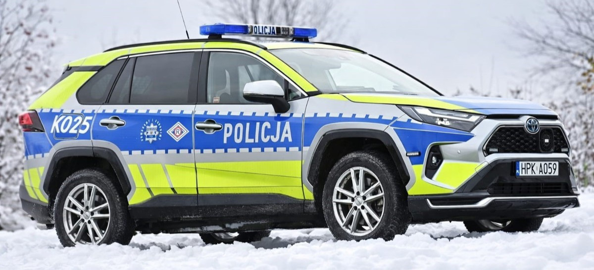 Policjanci z Rzeszowa uratowali nietrzeźwego 42-latka przed zamarznięciem