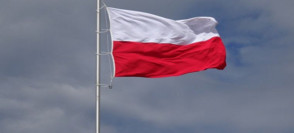 Szanujmy symbole narodowe! Flaga i hymn – podstawowe zasady