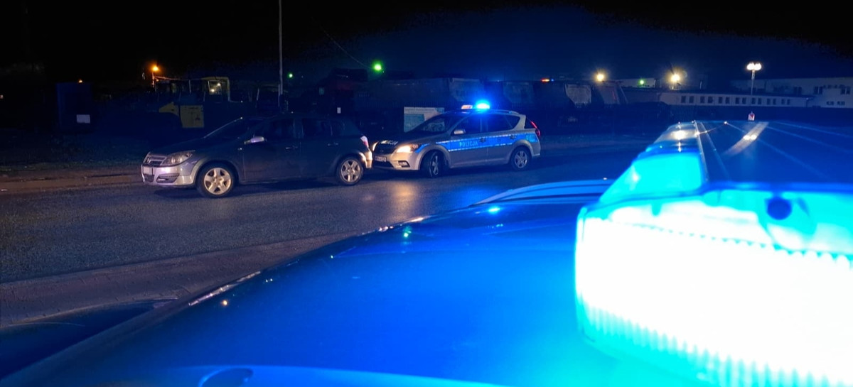 Wyprzedził policję na skrzyżowaniu i zaczął uciekać. Twierdził, że „nic się nie stało”