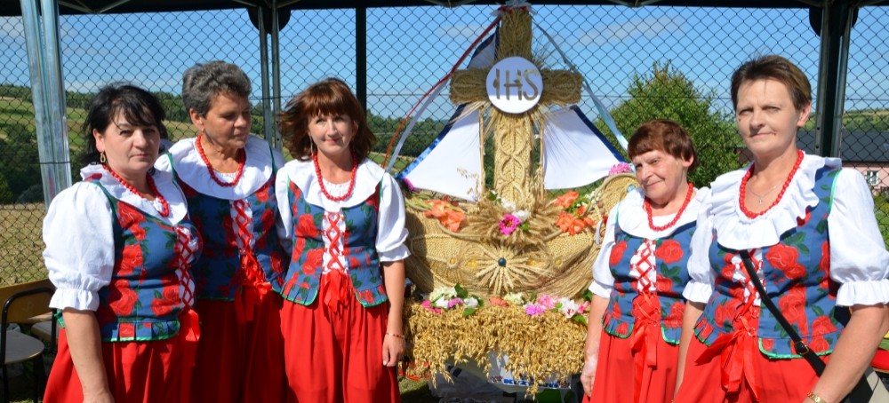 Mieszkańcy gminy Dydnia podziękowali za plony. Cudne wieńce! (FOTO)