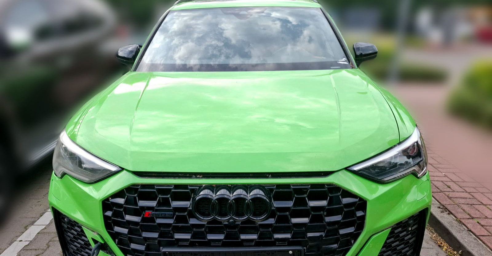 Podkarpaccy strażnicy graniczni we współpracy z Policją zatrzymali auto skradzione w 2022 roku.