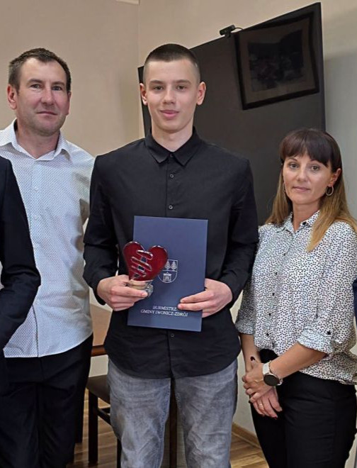 14-latek uratował mężczyznę z płonącego domu! „Nie czekał ani chwili” [ZDJĘCIA]