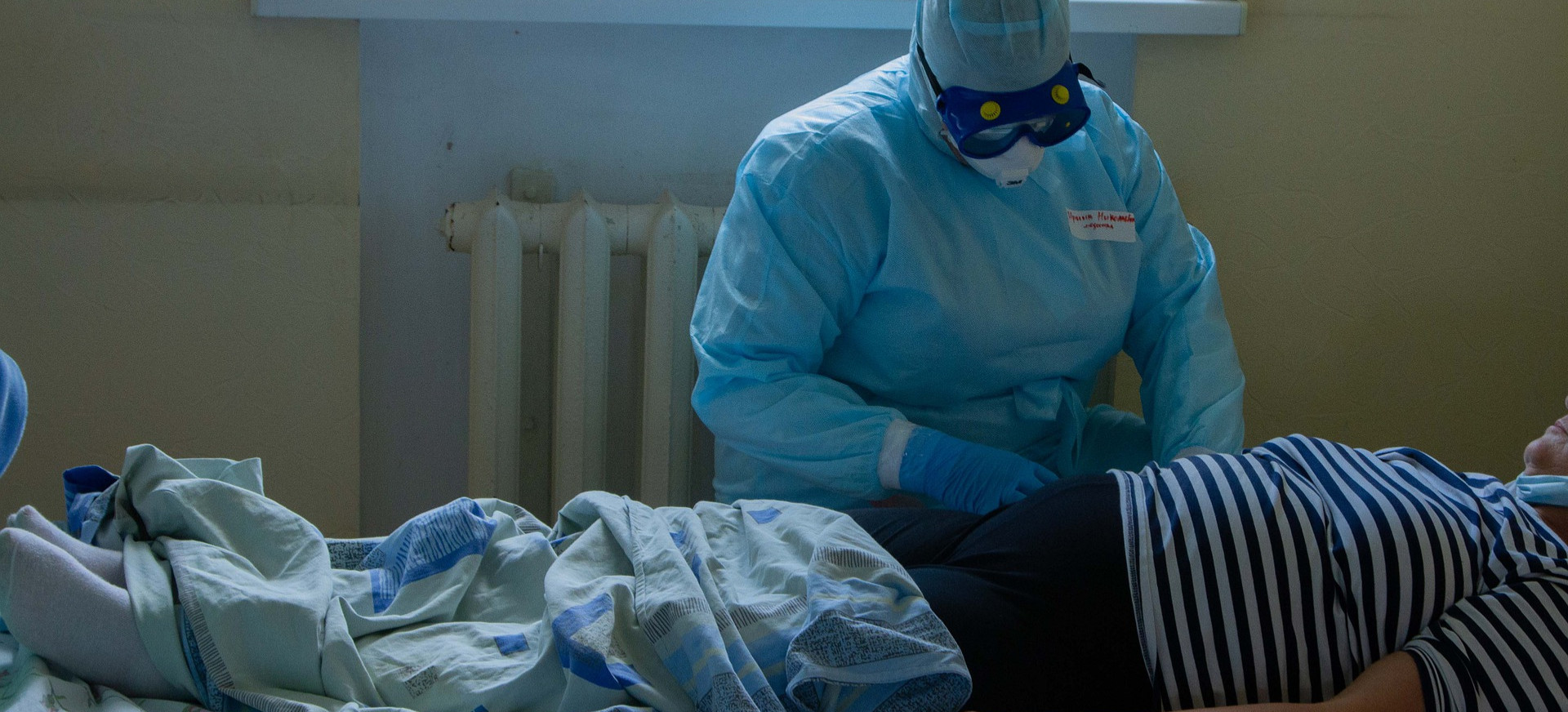 Coraz więcej chorych na COVID-19 w sanockim szpitalu. Na 217 łóżek blisko 200 zajętych