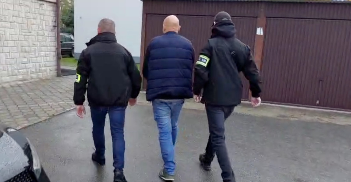 Zarzuty korupcyjne dla dwóch diagnostów