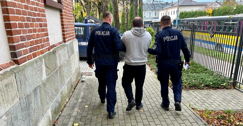 Atak nożownika w Brzozowie. Zatrzymany 43-latek