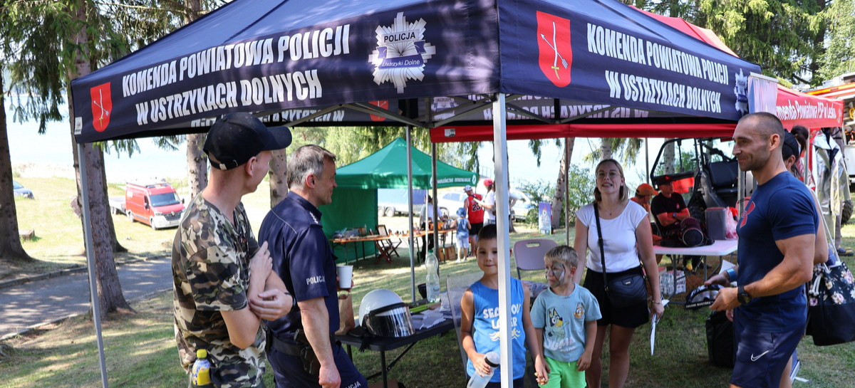 Święto Wojska Polskiego w Solinie. Policjanci promowali bezpieczeństwo (ZDJĘCIA)