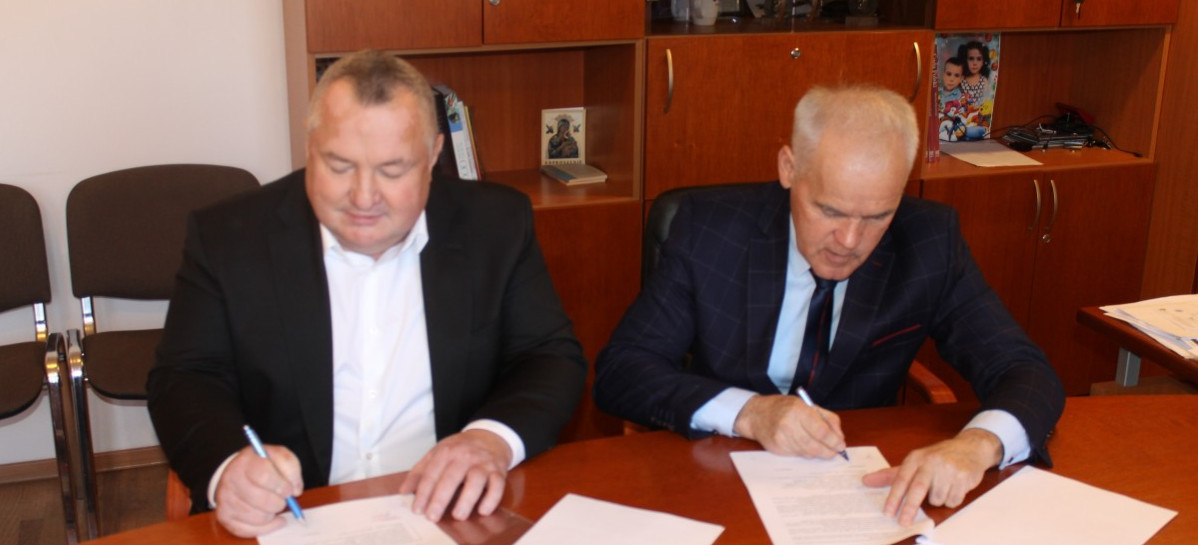 Podpisano umowę na budowę sieci kanalizacji. Wartość umowy to blisko 14 mln zł! (ZDJĘCIA)