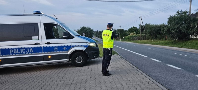 Pijany, z dożywotnim zakazem prowadzenia pojazdów, zatrzymany