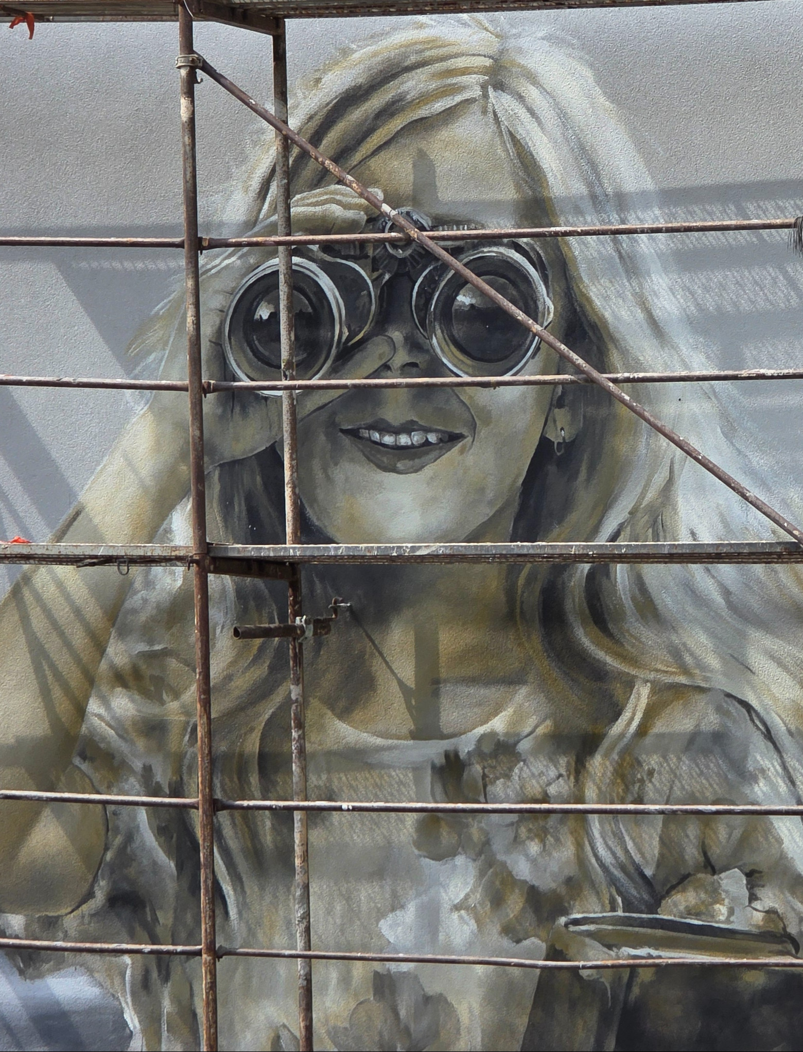 SANOK: Nowy mural Arkadiusza Andrejkowa. Prace na finiszu [ZDJĘCIA]