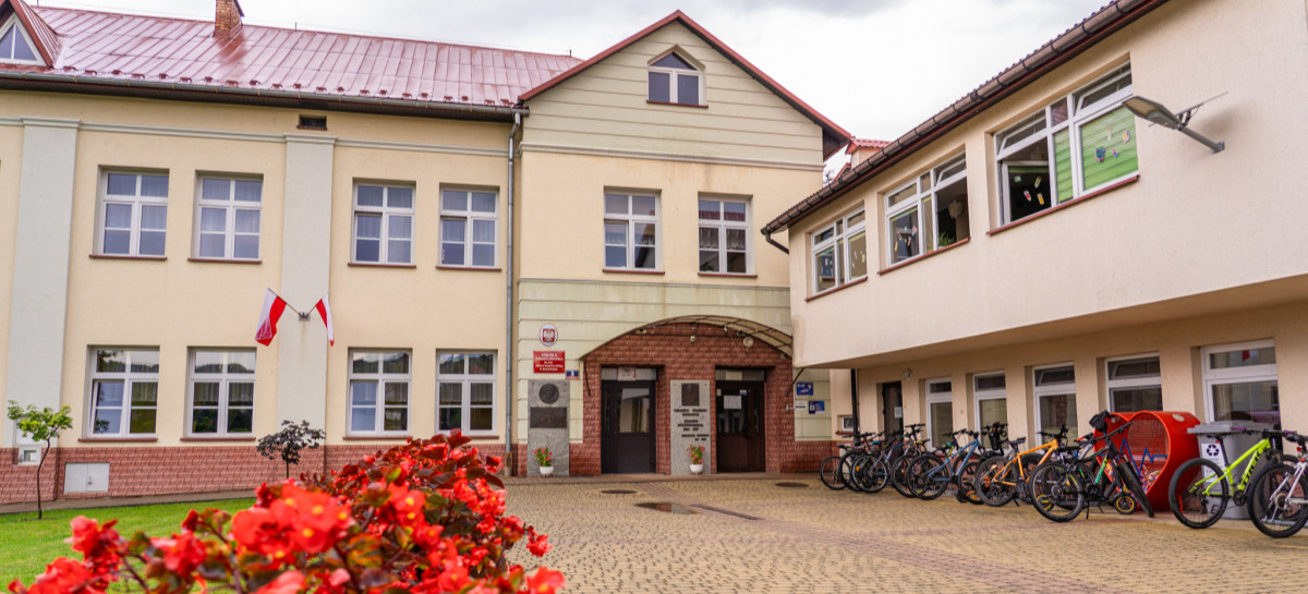 Spotkanie z twórczością Jana Kochanowskiego. Narodowe Czytanie w Bukowsku [ZDJĘCIA]