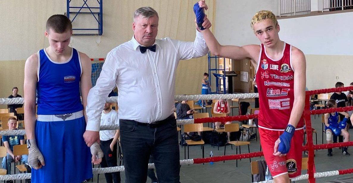 BOKS: Kolejny popis Dawida Szychowskiego! Samuraj z Sanoka triumfuje w Pucharze Karpat