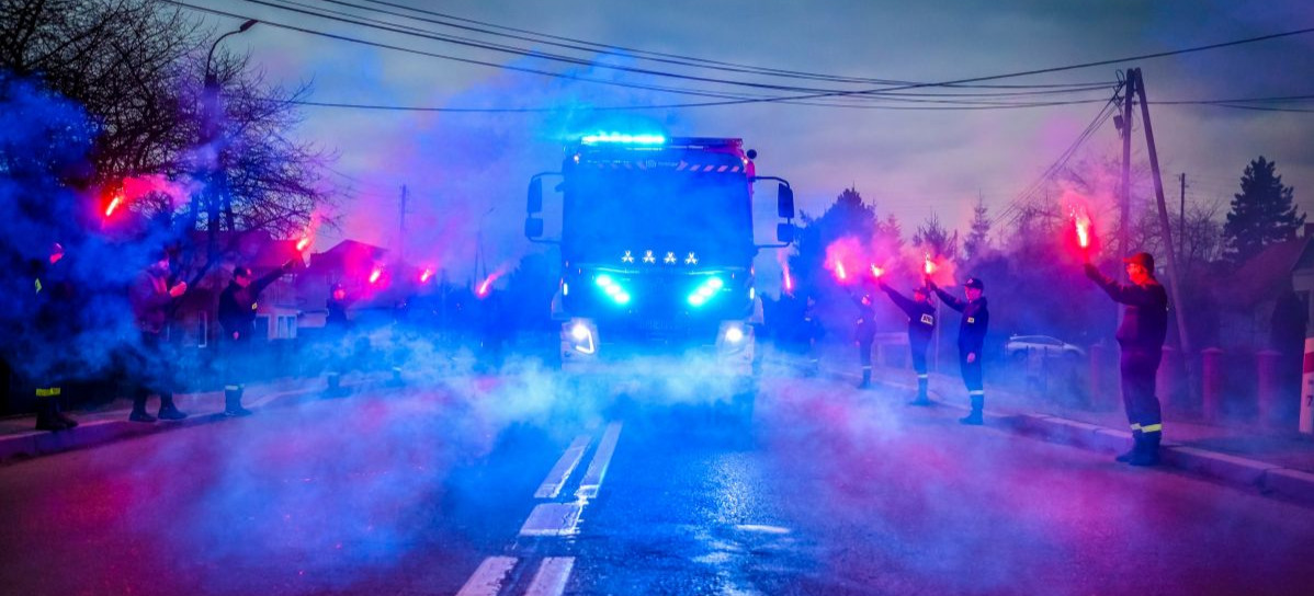 POLSKA112: Piękne powitanie nowego wozu strażackiego w Humniskach (FOTORELACJA)