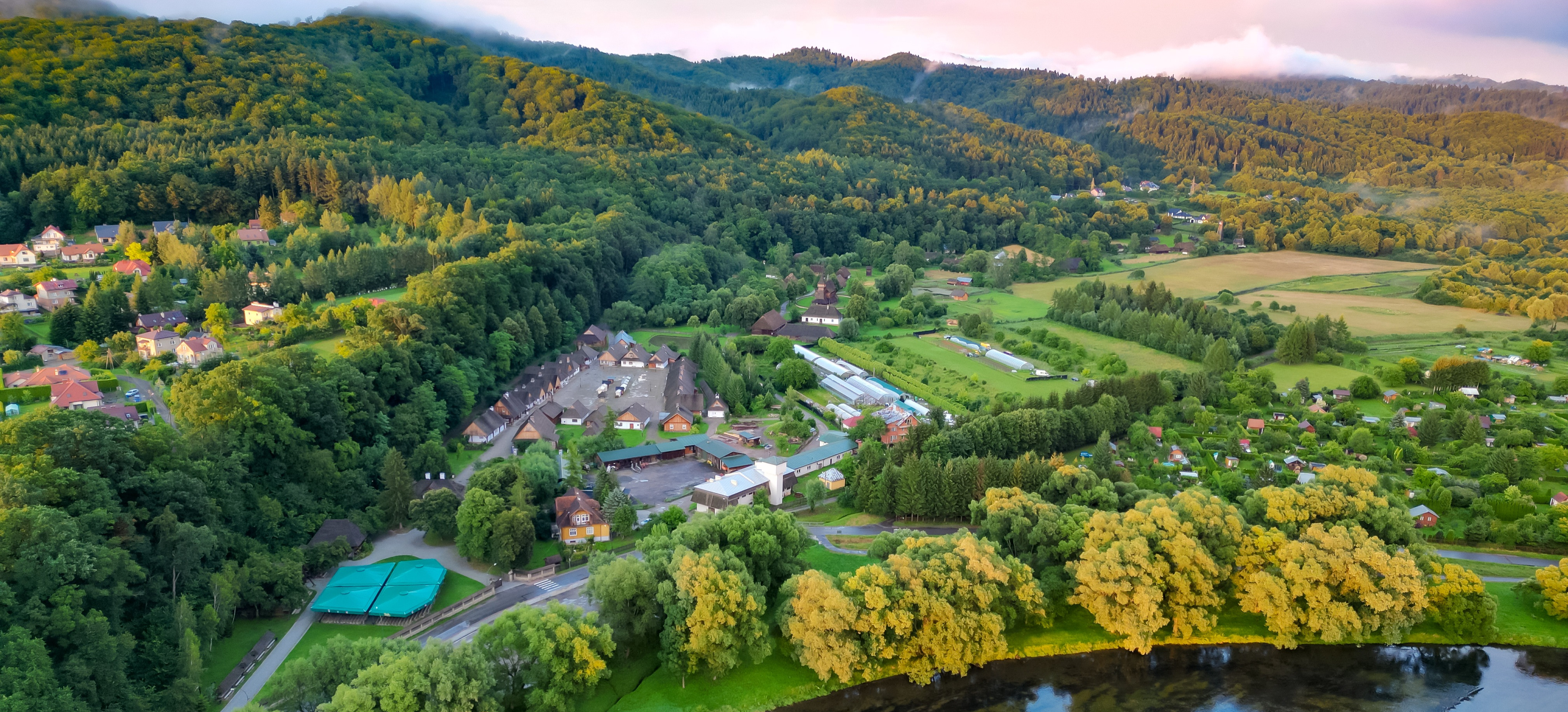 Majówka w sanockim skansenie. Sezon turystyczny rusza z pełną parą! [VIDEO, ZDJĘCIA]