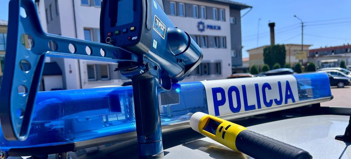 BIESZCZADY: Jechał 110 km/h w terenie zabudowanym. Stracił prawo jazdy