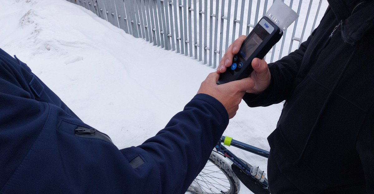 Ponad 3 promile na rowerze i surowa kara. 39-latek z Brzeźnicy ukarany mandatem w wysokości 2500 zł