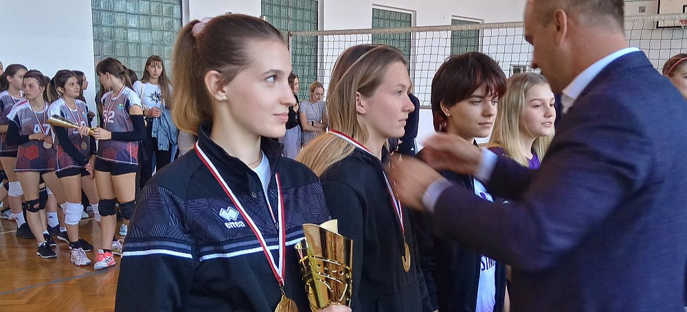 Sanoczanka wygrywa turniej w Dębowcu. MVP dla Emilii Kubiak (ZDJĘCIA)